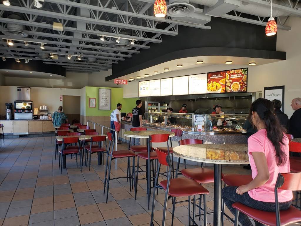 Panda Express | meal takeaway | 316 Sycamore Ave, Vista, CA 92083, USA | 7609459887 OR +1 760-945-9887