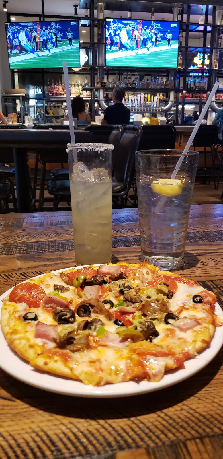 Stone Werks | restaurant | San Antonio, TX 78250, USA | 2106883333 OR +1 210-688-3333