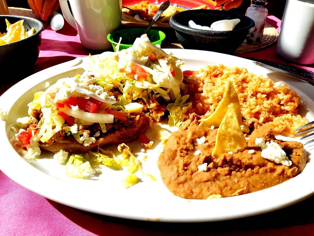 La Taqueria Lupitas | restaurant | 1187 Circulo Mercado, Rio Rico, AZ 85648, USA | 5209806548 OR +1 520-980-6548