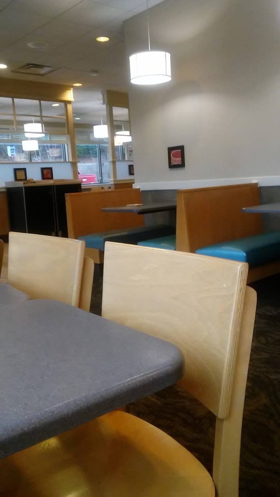 Wendys | restaurant | 101 Riverpoint Pkwy, Canton, GA 30114, USA | 7703454981 OR +1 770-345-4981