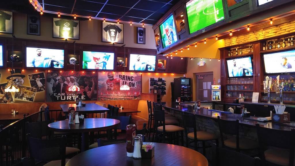 Uptown Charlies Restaurant | restaurant | 5828 N Church St, Greensboro, NC 27455, USA | 3366449447 OR +1 336-644-9447