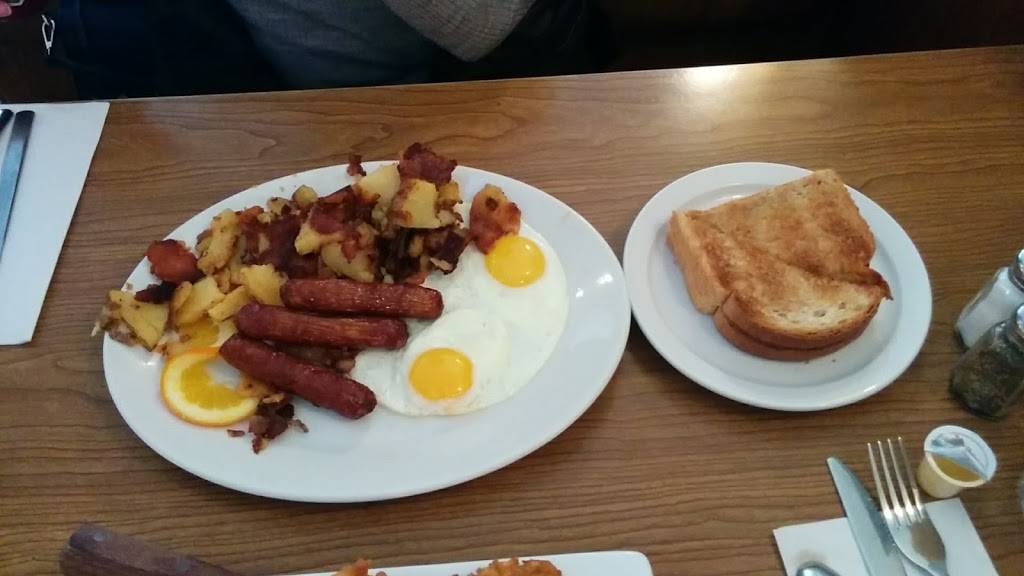 Vienna Restaurant | restaurant | 28 Macdonell St, Guelph, ON N1H 2Z3, Canada | 5192653353 OR +1 519-265-3353