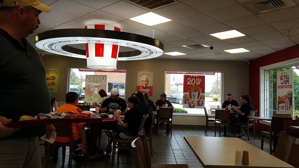 KFC | restaurant | 2035 7th St S, Clanton, AL 35045, USA | 2057552638 OR +1 205-755-2638