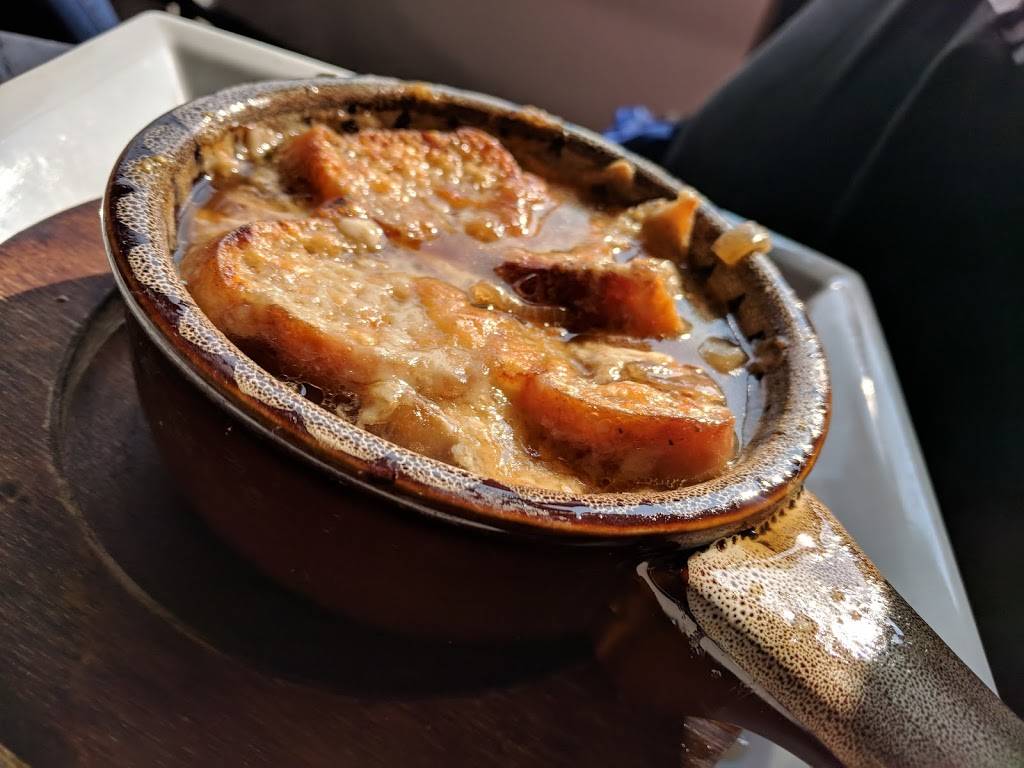 The Irish Oak | restaurant | 3511 N Clark St, Chicago, IL 60657, USA | 7739356669 OR +1 773-935-6669