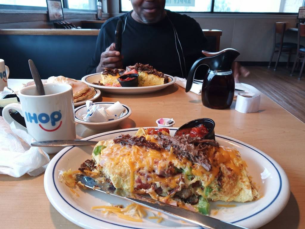 IHOP | restaurant | 6519 FM78, San Antonio, TX 78244, USA | 2106660621 OR +1 210-666-0621