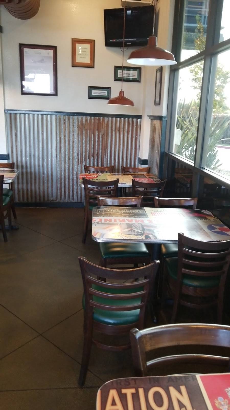 Wingstop | restaurant | 2490 Whipple Rd, Hayward, CA 94544, USA | 5104417867 OR +1 510-441-7867
