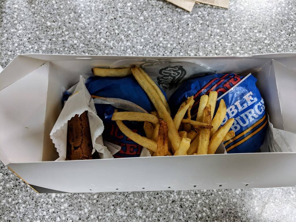 Carls Jr. | restaurant | 7201 Carson Blvd, Long Beach, CA 90808, USA | 5626270979 OR +1 562-627-0979