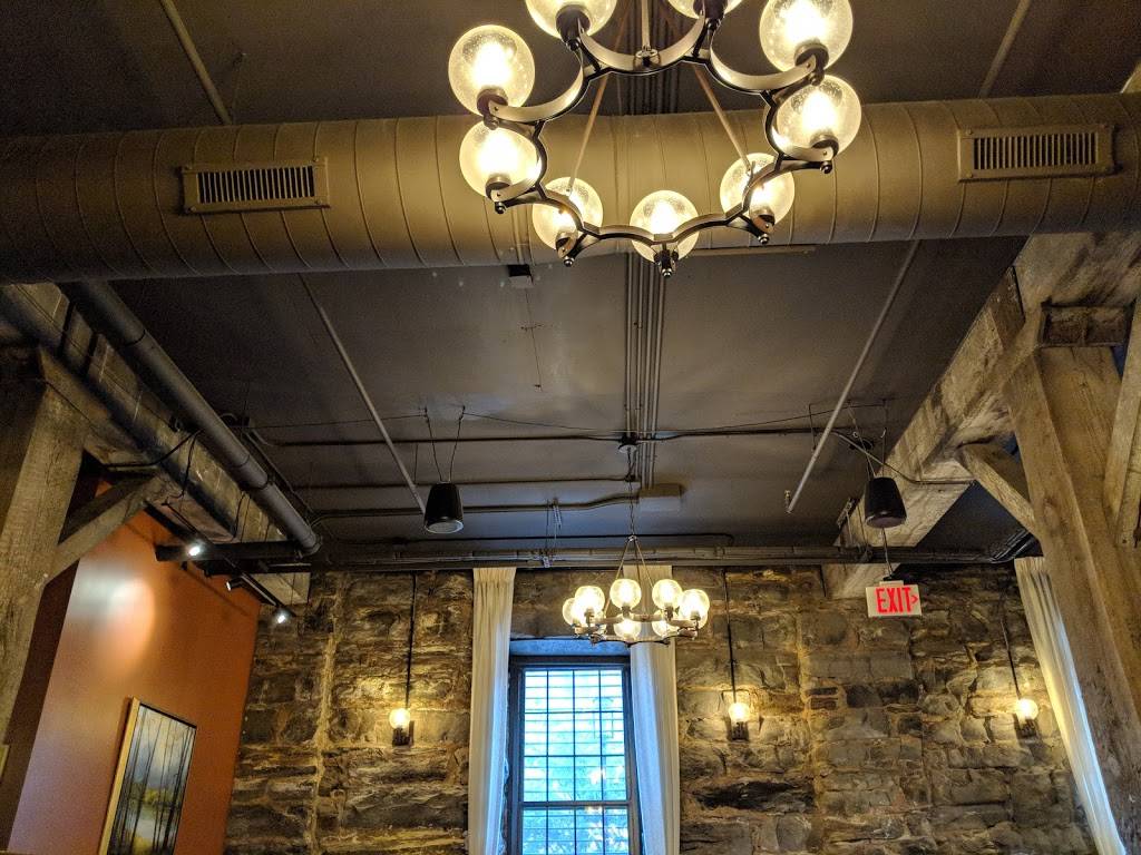 The Emerald Stone Grille | restaurant | 1001 Jefferson St, Lynchburg, VA 24504, USA | 4344394906 OR +1 434-439-4906