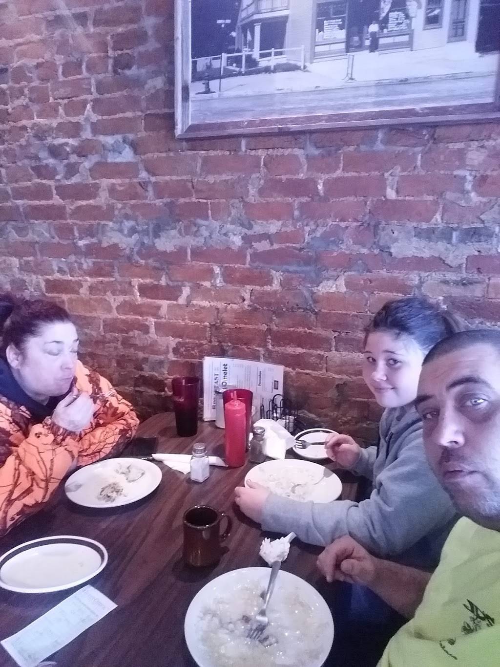 AJs Main Street Diner | restaurant | 4323, 1600 E Main St, Richmond, IN 47374, USA | 7659353663 OR +1 765-935-3663