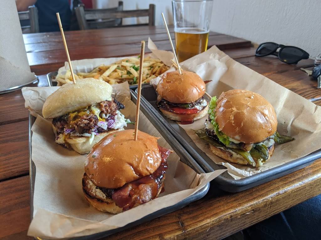 PDX Sliders | restaurant | 1605 SE Bybee Blvd #5714, Portland, OR 97202, USA | 9717175271 OR +1 971-717-5271