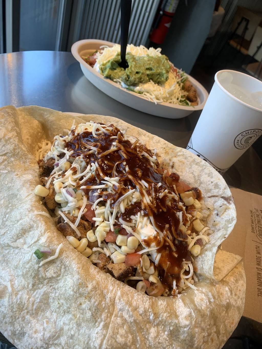 Chipotle Mexican Grill | restaurant | 45 Gosling Rd Unit 5C, Newington, NH 03801, USA | 6034335981 OR +1 603-433-5981