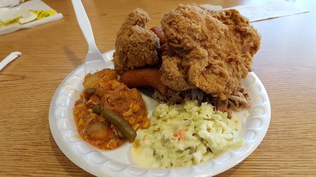 Smithfields Chicken N Bar-B-Q | restaurant | 4670 East Coast Ln, Shallotte, NC 28470, USA | 9107545522 OR +1 910-754-5522