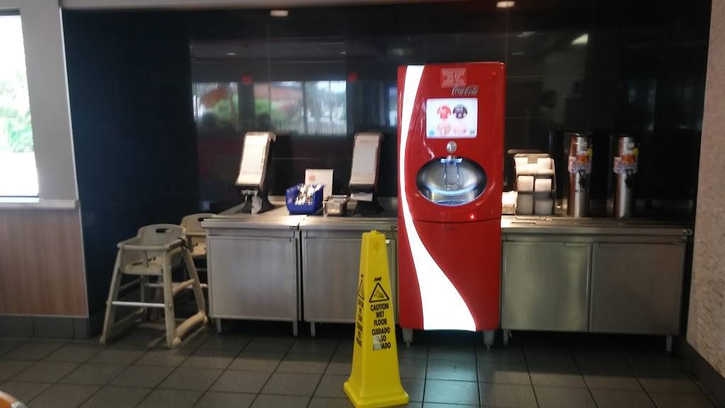 Burger King | restaurant | 1032 N Woodland Blvd, DeLand, FL 32720, USA | 3867381201 OR +1 386-738-1201