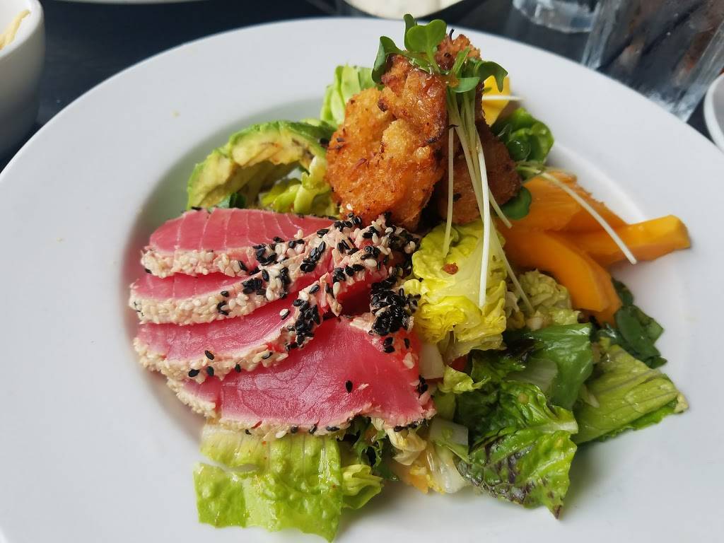 The Fish Hopper | restaurant | 700 Cannery Row, Monterey, CA 93940, USA | 8313728543 OR +1 831-372-8543