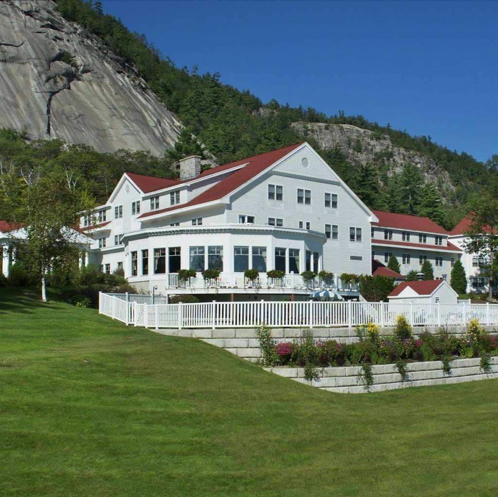 The White Mountain Hotel & Resort | restaurant | 87 Fairway Dr, North Conway, NH 03860, USA | 6033567100 OR +1 603-356-7100