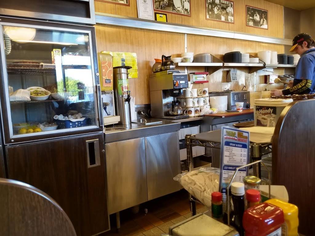 Waffle House | meal takeaway | 980 J Clyde Morris Blvd, Newport News, VA 23601, USA | 7575995985 OR +1 757-599-5985