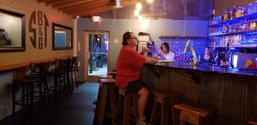 Southern Table Bar and Grill | restaurant | 10 Thacker Loop, Oxford, MS 38655, USA | 6623805124 OR +1 662-380-5124