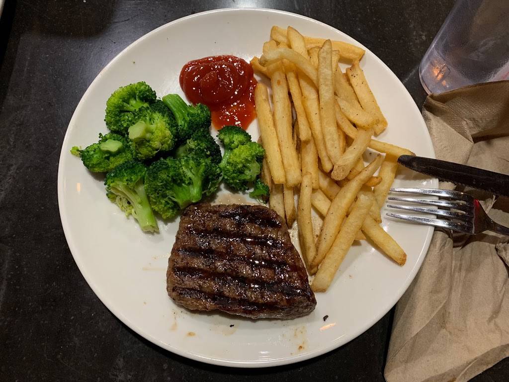 Applebees Grill + Bar | restaurant | 4710 E Towne Blvd, Madison, WI 53704, USA | 6082441470 OR +1 608-244-1470