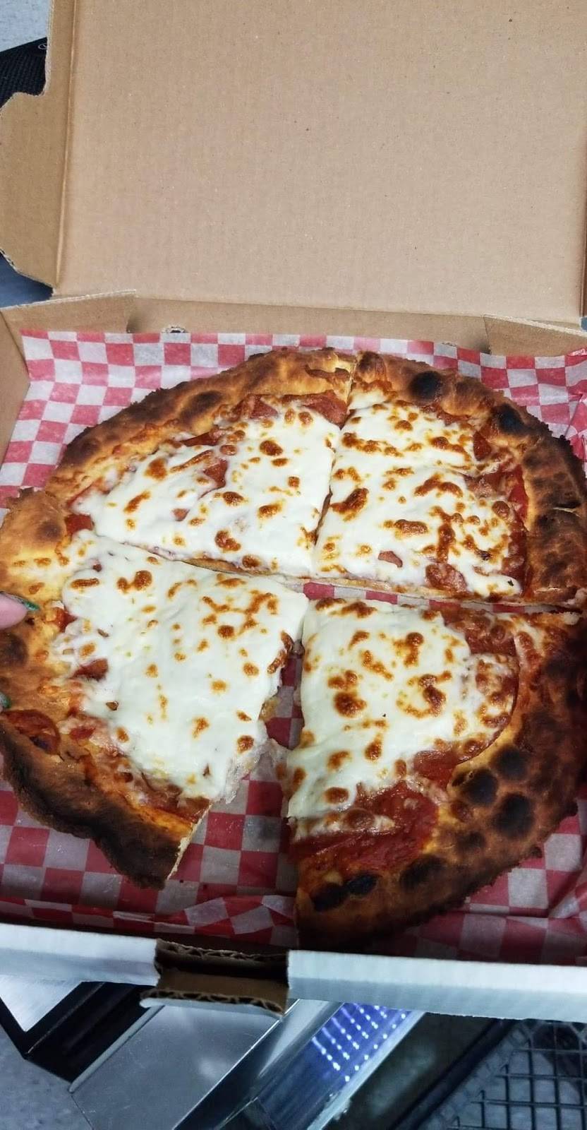 Flings | restaurant | 217 Ahsennénhson, Oka, QC J0N 1E0, Canada | 4504796133 OR +1 450-479-6133