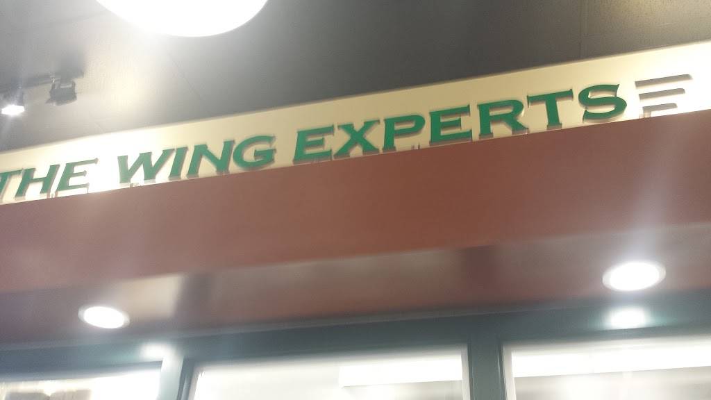 Wingstop | restaurant | 12014 E Colonial Dr, Orlando, FL 32826, USA | 4077203600 OR +1 407-720-3600