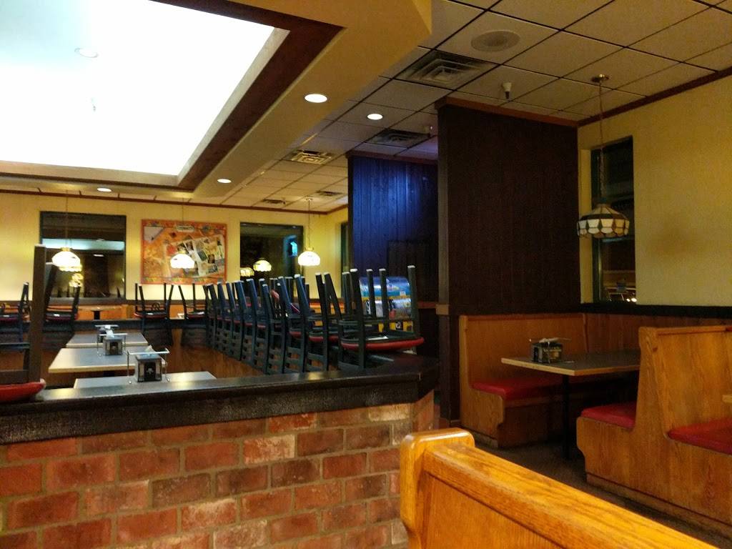 Round Table Pizza | meal delivery | 11200 Donner Pass Rd, Truckee, CA 96161, USA | 5305870577 OR +1 530-587-0577