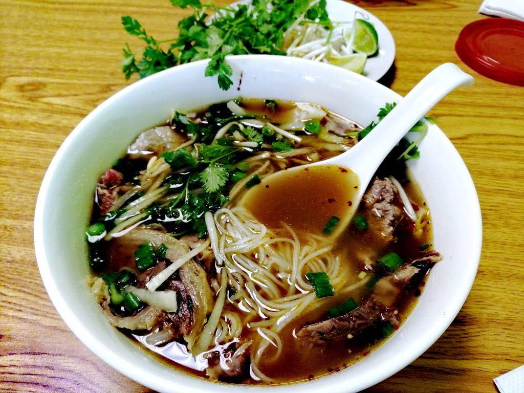 Saigon Pho | restaurant | 760 Scranton Rd Ste 100, Brunswick, GA 31525, USA | 9122892115 OR +1 912-289-2115