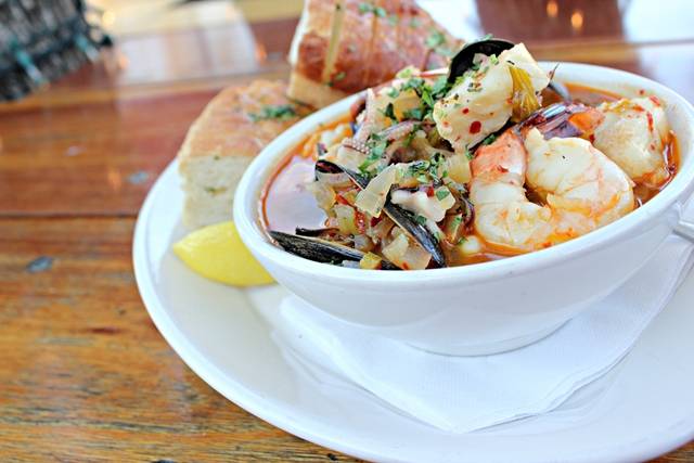 Lochlands | restaurant | 8518 Plano Rd, Dallas, TX 75238, USA | 4696770174 OR +1 469-677-0174