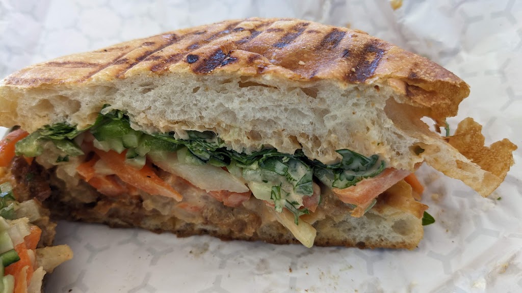 Mendocino Farms | restaurant | 242 Redwood Shores Pkwy, Redwood City, CA 94065, USA | 6504218907 OR +1 650-421-8907