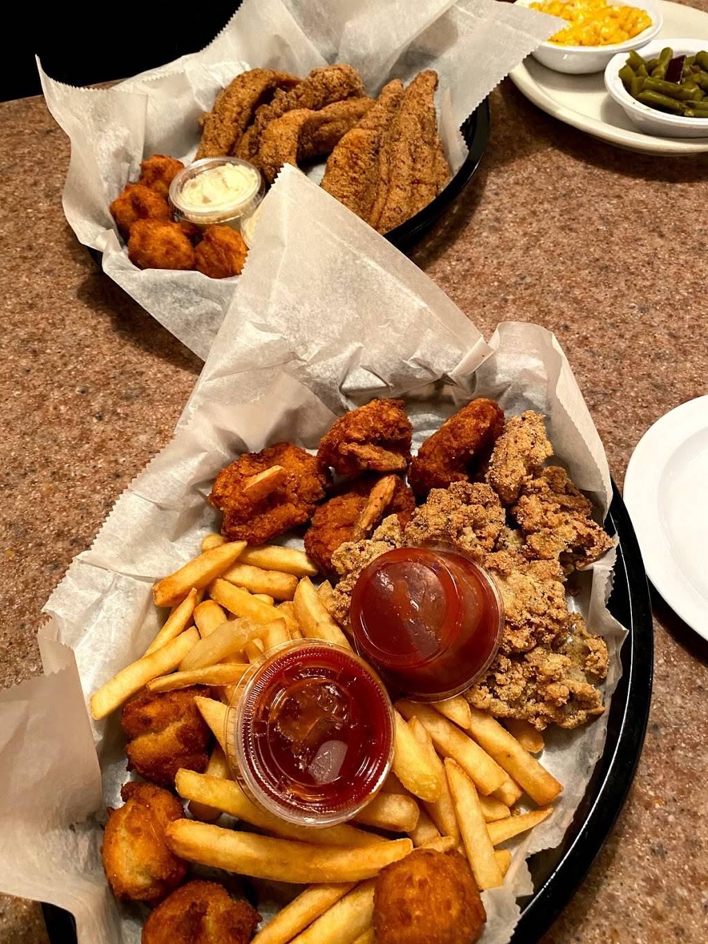 A&Js Catfish Station Millington | restaurant | 7838 Church St, Millington, TN 38053, USA | 9018723474 OR +1 901-872-3474