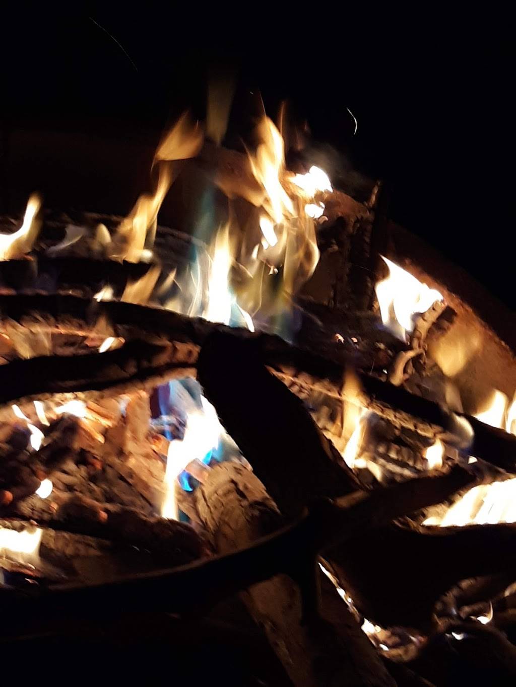 Chaudoirs Dock | restaurant | 10863 County Rd N, Brussels, WI 54204, USA | 9208251384 OR +1 920-825-1384