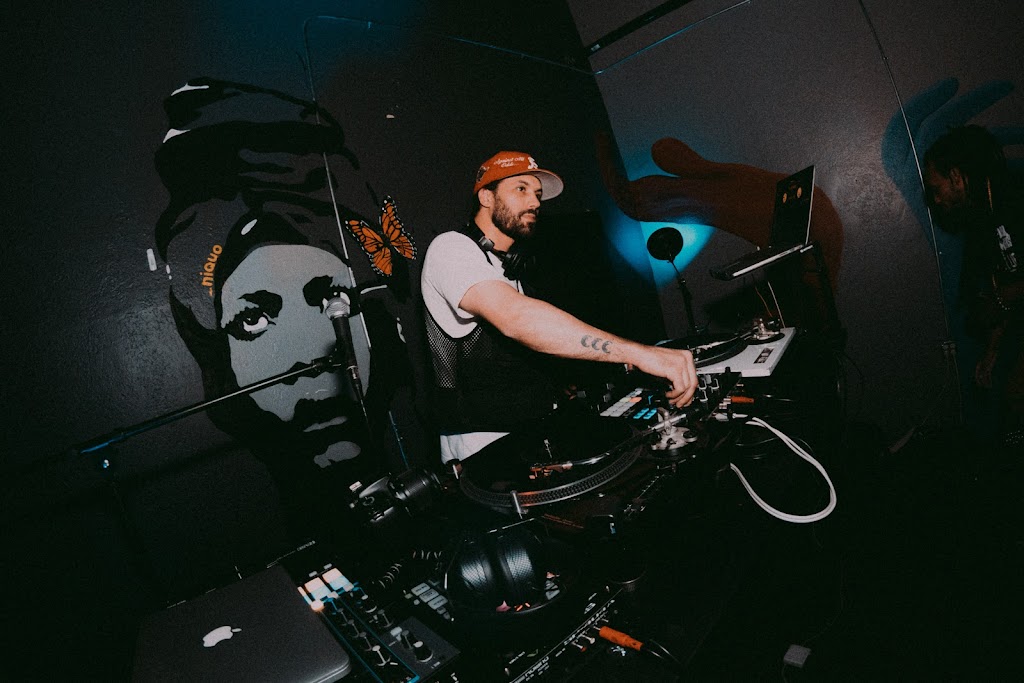 re:bar | night club | 2130 E 9th St, Cleveland, OH 44115, USA | 2164654268 OR +1 216-465-4268