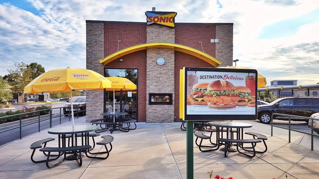 Sonic Drive-In | restaurant | 46350 Lexington Village Way, Lexington Park, MD 20653, USA | 2408950105 OR +1 240-895-0105