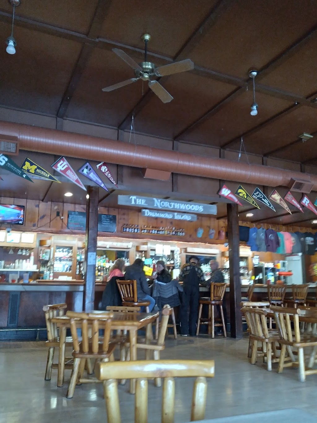 The Northwood Restaurant & Bar | restaurant | 29944 E Channel Rd, Drummond, MI 49726, USA | 9064935282 OR +1 906-493-5282