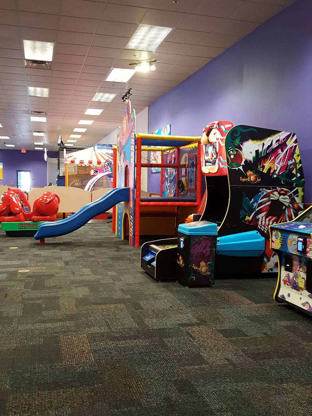 Chuck E. Cheeses | restaurant | 44410 Valley Central Way, Lancaster, CA 93536, USA | 6619455453 OR +1 661-945-5453