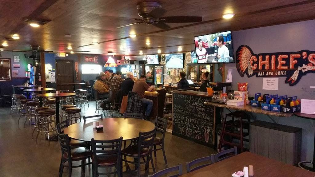 Chiefs Bar and Grill | restaurant | 1600 Crosstown Ave, Silvis, IL 61282, USA | 3092811189 OR +1 309-281-1189