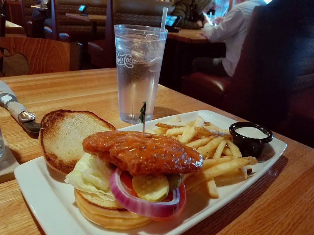 Applebees Grill + Bar | restaurant | 3900 Merle Hay Rd, Des Moines, IA 50310, USA | 5152518646 OR +1 515-251-8646