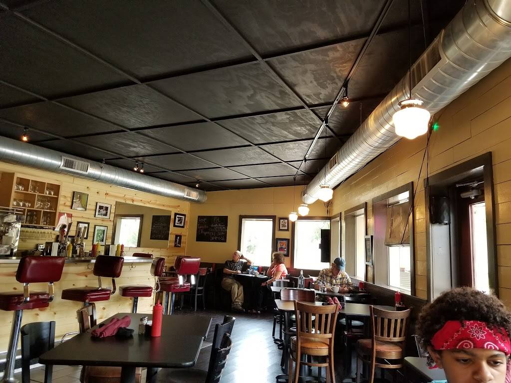 Billys High Hat Diner | restaurant | 630 Iowa Ave, Iowa City, IA 52240, USA | 3195192522 OR +1 319-519-2522