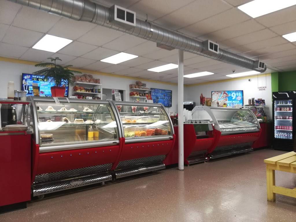 La Piña Loca | restaurant | 2623 Azle Ave, Fort Worth, TX 76106, USA | 8177205070 OR +1 817-720-5070