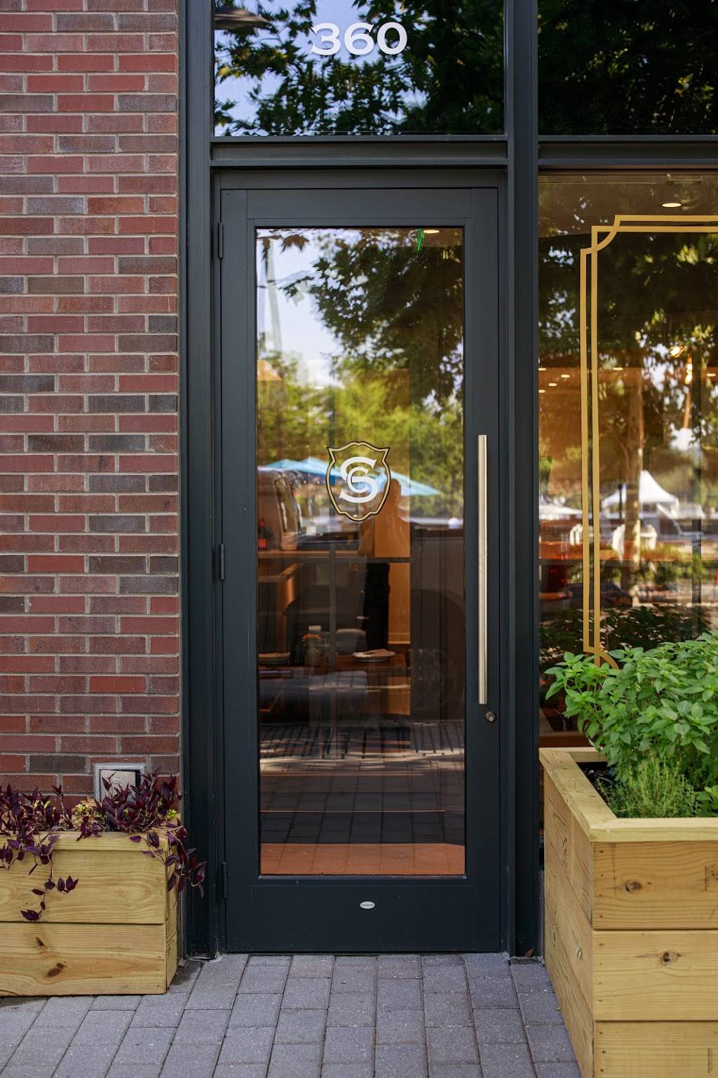 Shilling Canning Company | restaurant | 360 Water St SE, Washington, DC 20003, USA | 2025547474 OR +1 202-554-7474