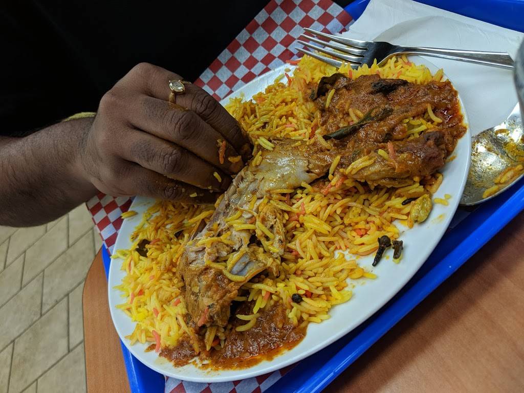 Heyams Kitchen | restaurant | 1738a Lawrence Ave E, Scarborough, ON M1R 2Y1, Canada | 4162880707 OR +1 416-288-0707