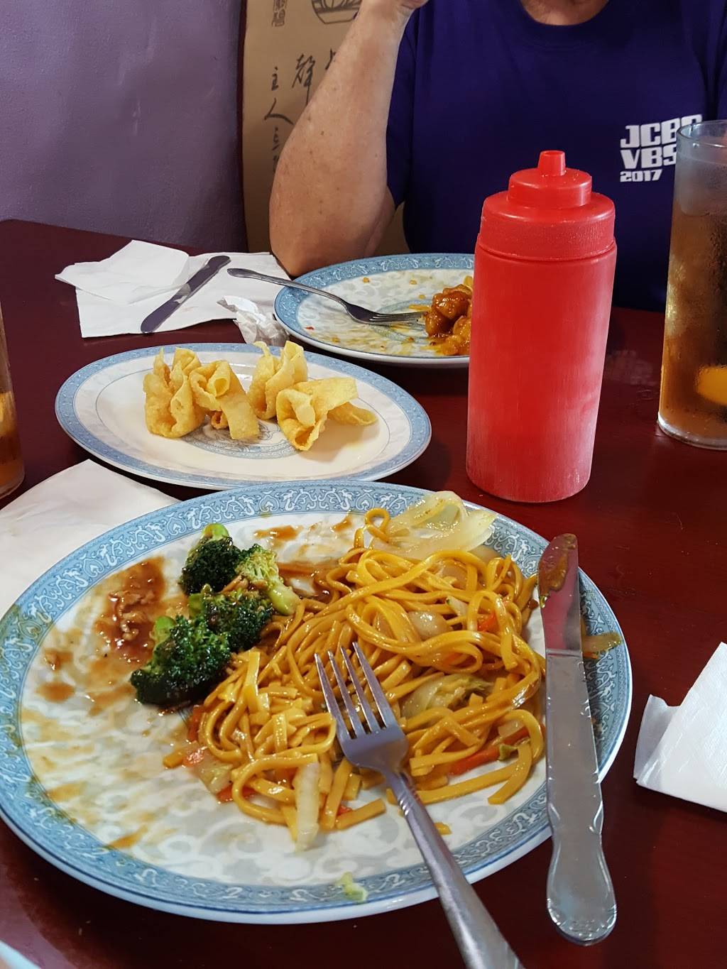 Golden Dragon | restaurant | 114 W Washington St, Paris, TN 38242, USA | 7316443288 OR +1 731-644-3288