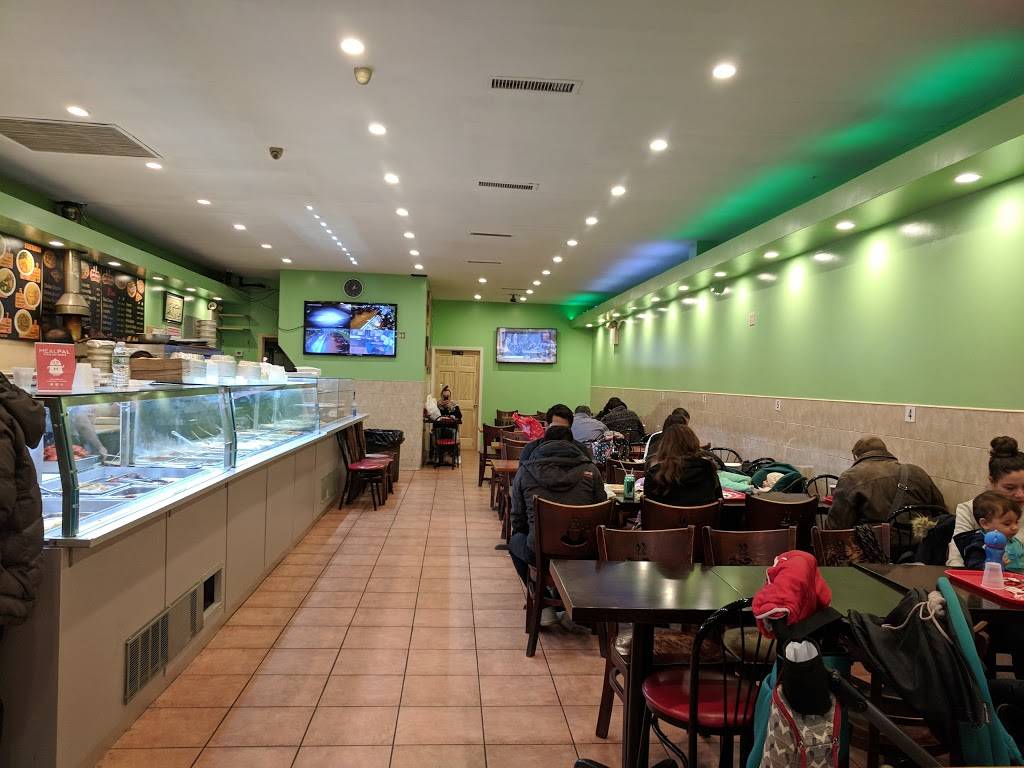 Salt & Pepper | restaurant | 139 W 33rd St, New York, NY 10001, USA | 2122681919 OR +1 212-268-1919