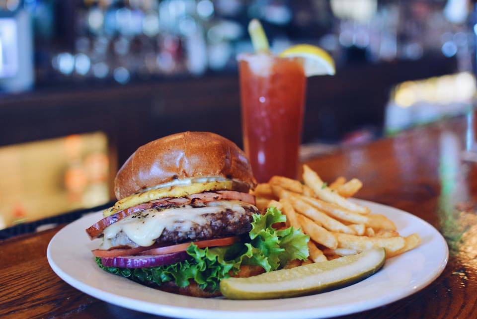 Produce Alley Sports Tavern | restaurant | 125 Terminal Ct, South San Francisco, CA 94080, USA | 6505832293 OR +1 650-583-2293