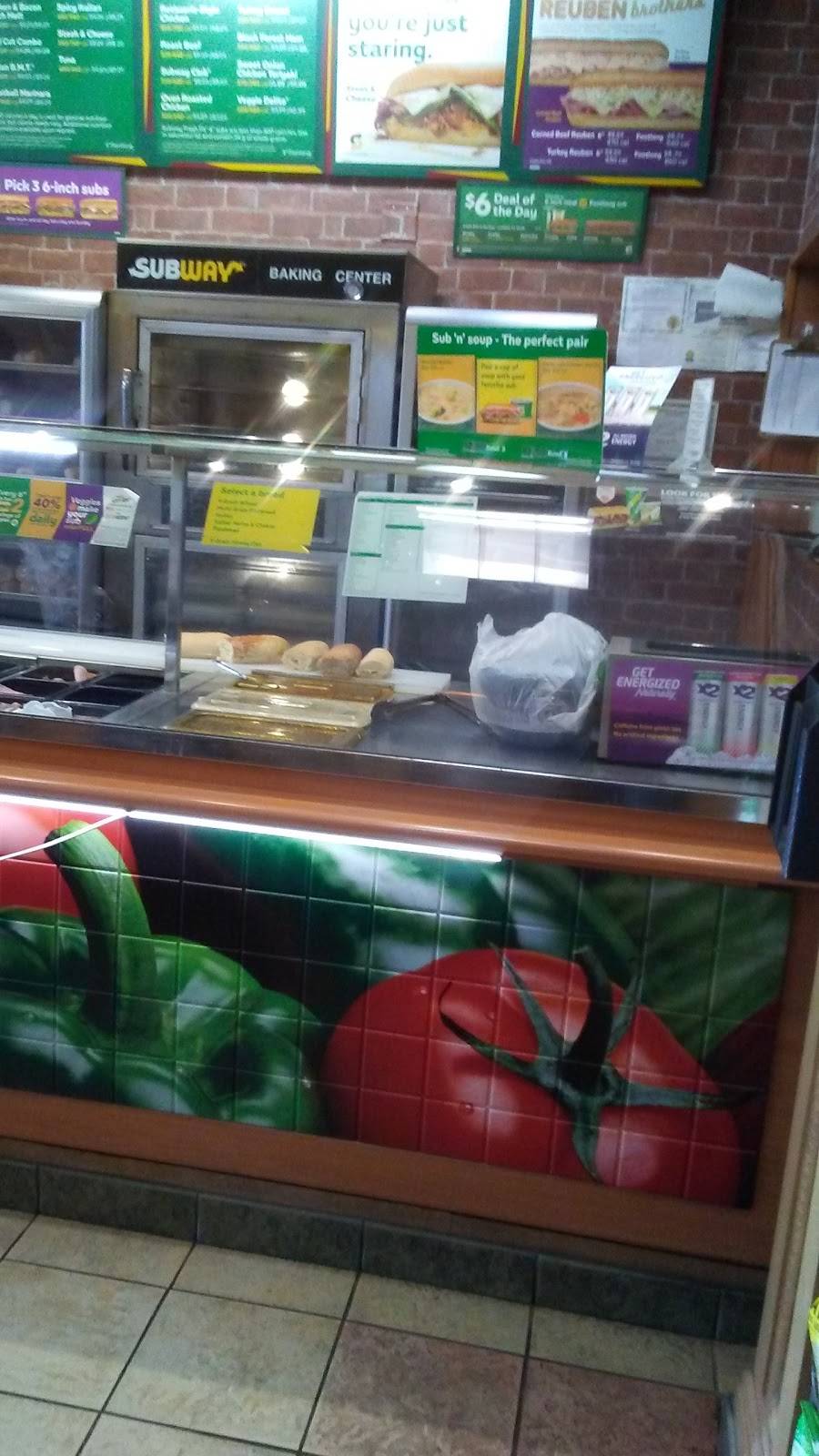 Subway | restaurant | 2302 1, 2, Muscatine Ave, Iowa City, IA 52240, USA | 3193385146 OR +1 319-338-5146