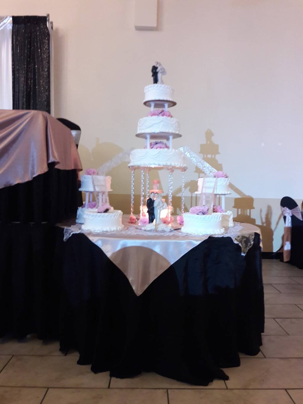 Pasteleria Universo | restaurant | 9632 Overlake Dr #6210, Dallas, TX 75220, USA | 9725133813 OR +1 972-513-3813