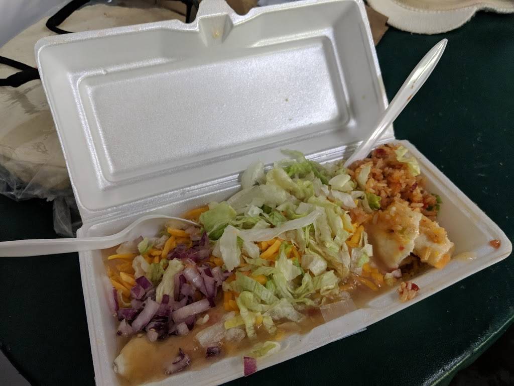 Burrito Giant | restaurant | 4501 W 38th Ave, Denver, CO 80212, USA | 3034770047 OR +1 303-477-0047