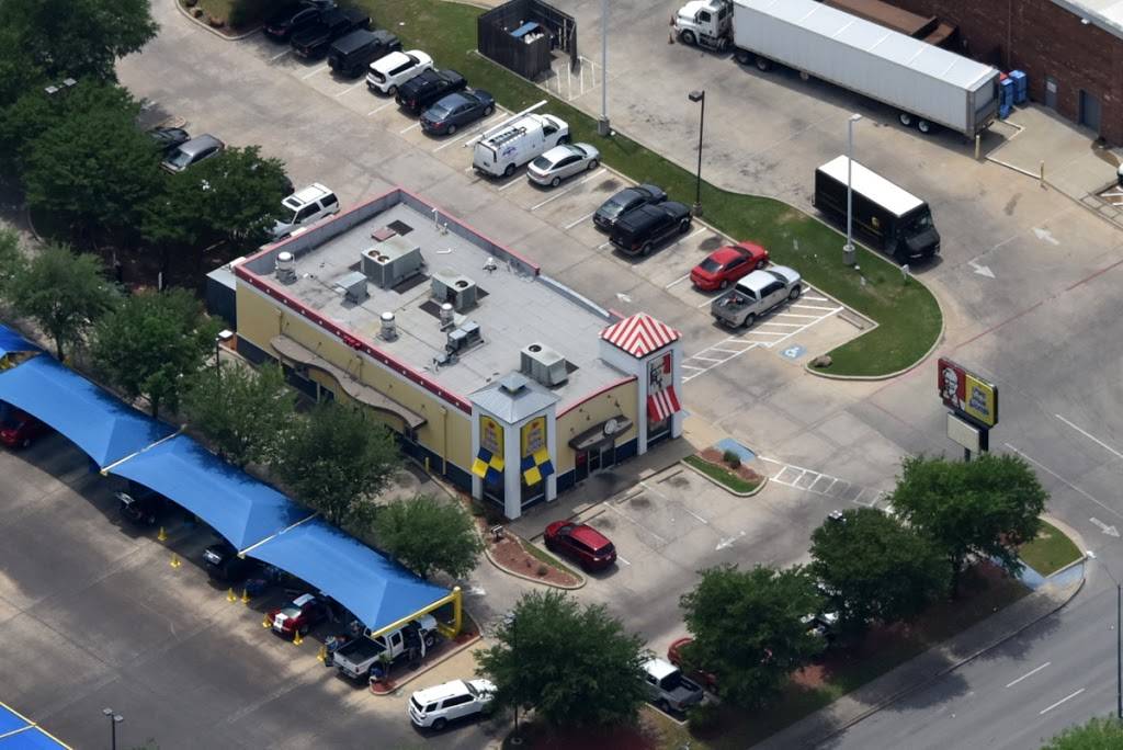 Long John Silvers | restaurant | 6130 E Mockingbird Ln, Dallas, TX 75214, USA | 2148242199 OR +1 214-824-2199