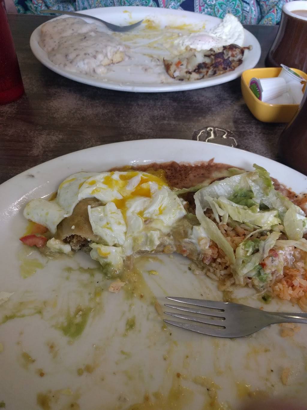 Village Kitchen | restaurant | 4853 Newport Ave, San Diego, CA 92107, USA | 6192220151 OR +1 619-222-0151