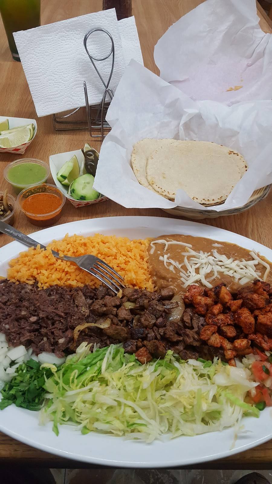 Pueblo Viejo | restaurant | 16615 Cave Creek Rd, Phoenix, AZ 85032, USA | 6029537096 OR +1 602-953-7096