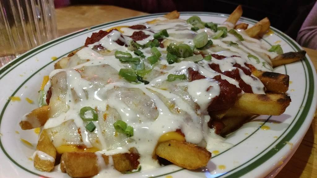 Jacks American Pub | restaurant | 1323 E Brady St, Milwaukee, WI 53202, USA | 4147632830 OR +1 414-763-2830